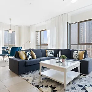 https://bright-stylish-2bdr-with-burj-khalifa-views.dubaihotelsoffers.com